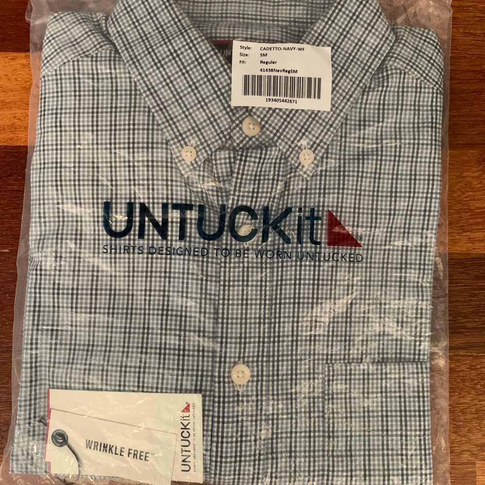 UNTUCKIT SHIRT SIZE SMALL TRADITIONAL FIT NWT